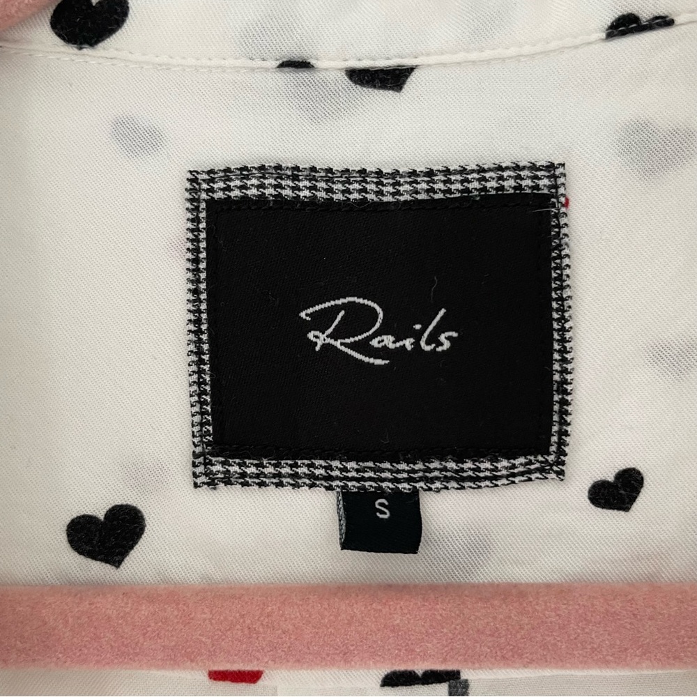 Rails Hearts Button Up - Picture 3 of 7